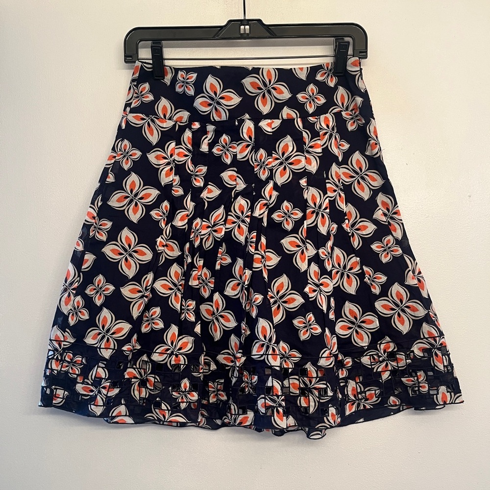 Ann Taylor Pleated Navy Floral Print Skirt size 0